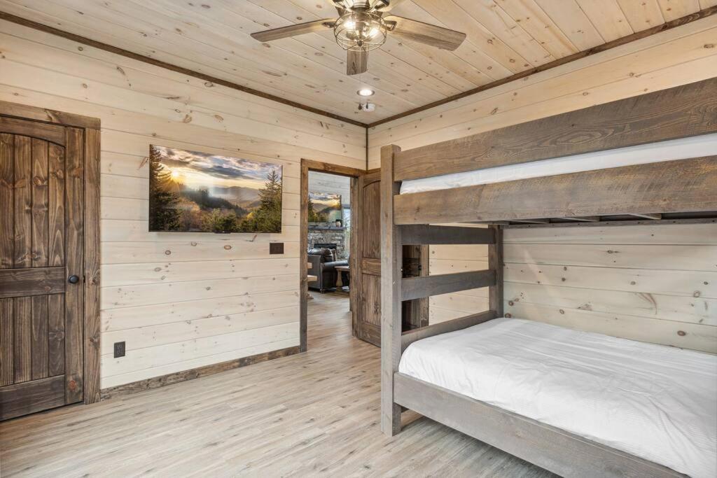 Black Bear Cove Гетлинбург Екстериор снимка