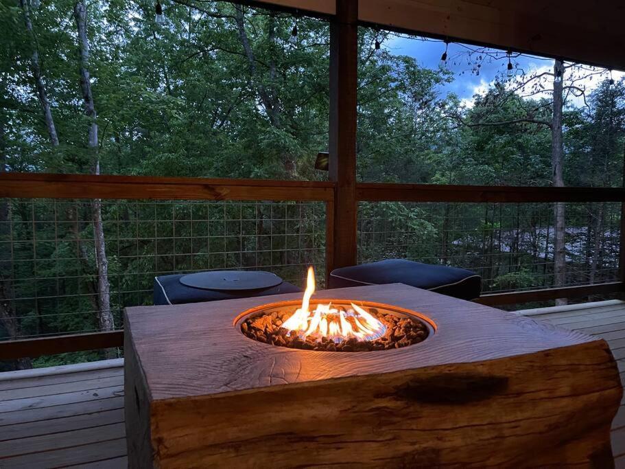 Black Bear Cove Гетлинбург Екстериор снимка